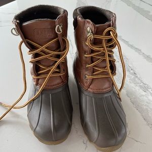 Sperry duck boots. Boys size 2.